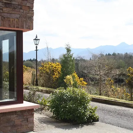 Grove Homes 3 Bed By Trident Homes 아파트 *